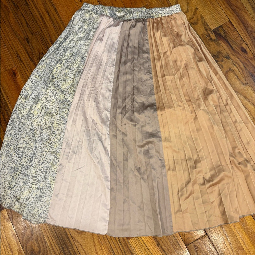 Elegant Multi-Color Pleated Skirt